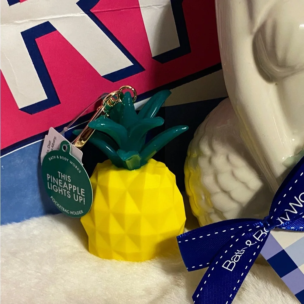 BATH & BODY WORKS PINEAPPLE POCKETBAC HOLDER